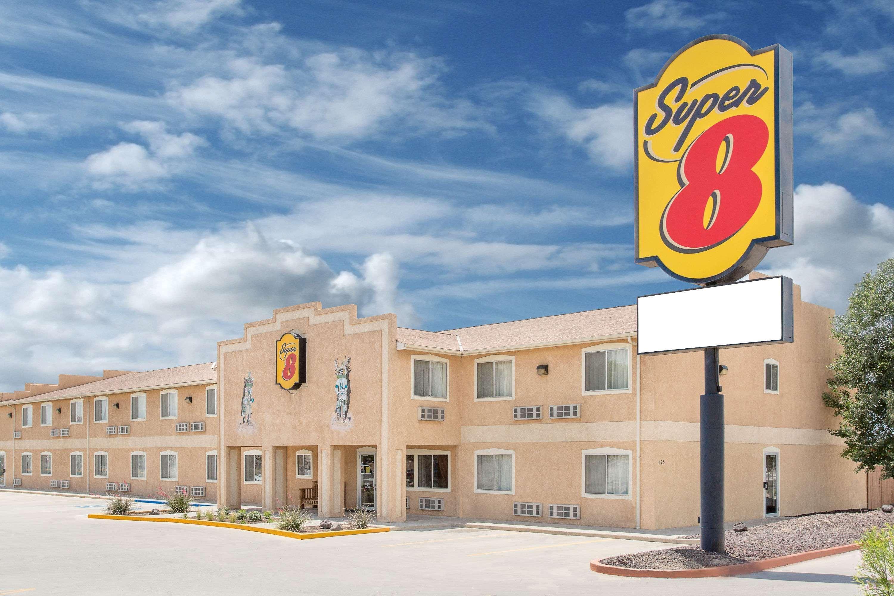 Super 8 By Wyndham Bloomfield Hotel Exterior photo